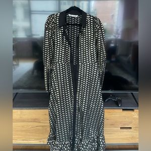 Black and gold ZARA dress. Barely worn! Beautiful pattern.